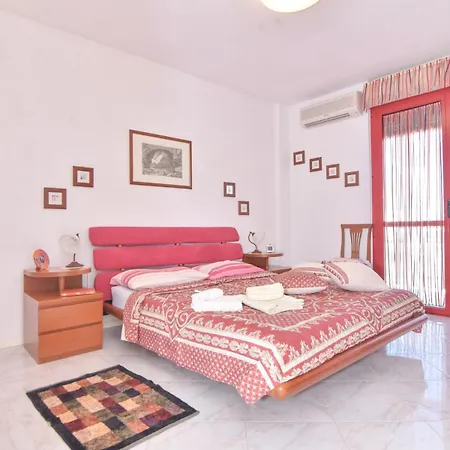 דירה Vista Mare Red Corallo Elegance