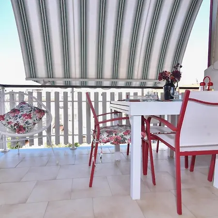 Vista Mare Red Corallo Elegance דירה *